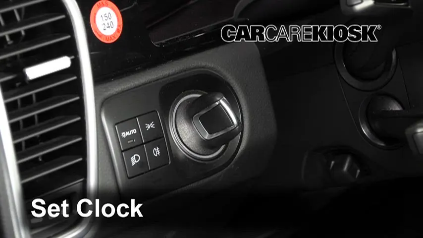 2022 Porsche Cayenne 3.0L V6 Turbo Reloj